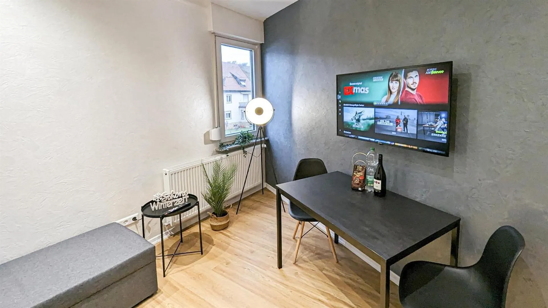Alfa 4 Zimmer Apartment 8 Personen Tv Wifi Wm I 4Br 7Beds I 8 People I Kitchen L Bathroom Stuttgart