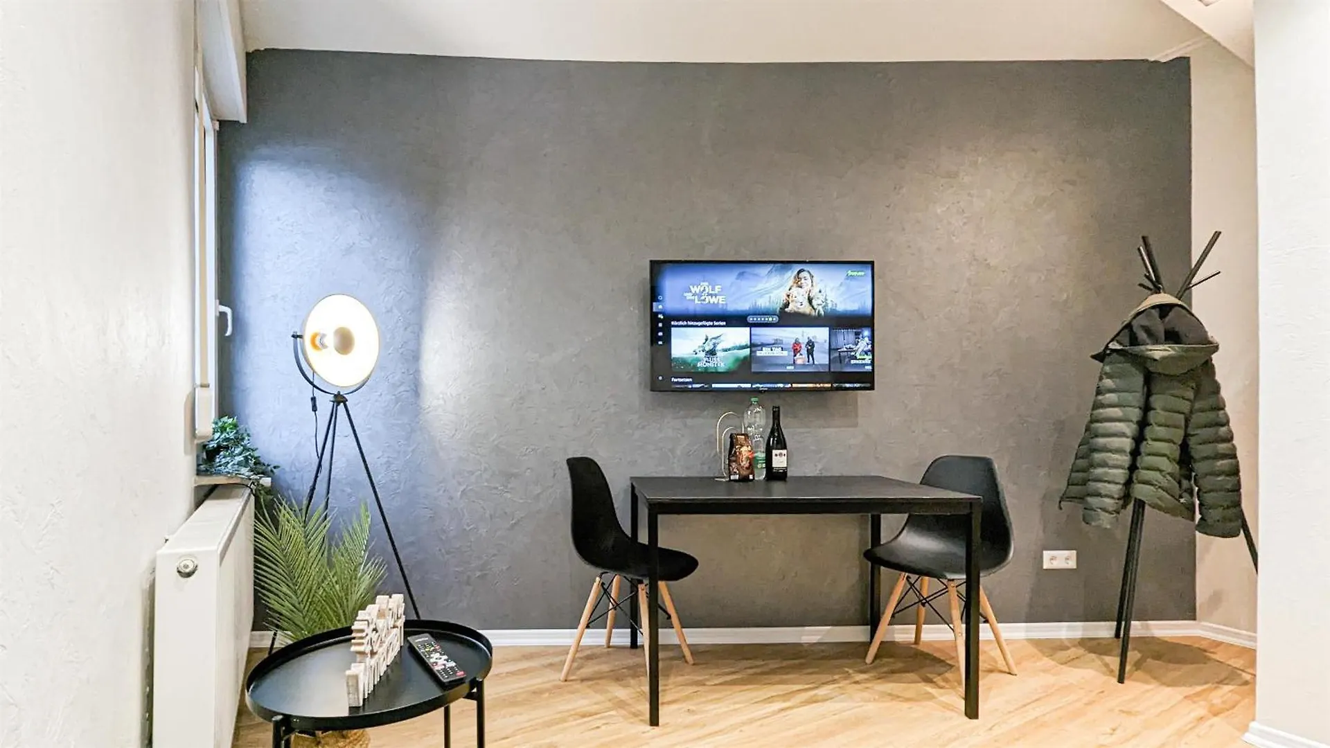 Alfa 4 Zimmer Apartment 8 Personen Tv Wifi Wm I 4Br 7Beds I 8 People I Kitchen L Bathroom Stuttgart